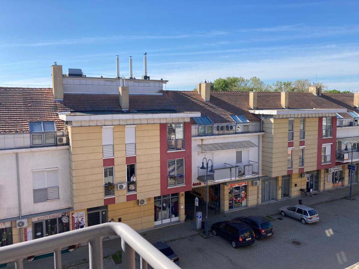 Noemi Apartman Hajdúszoboszló Zewnętrze zdjęcie